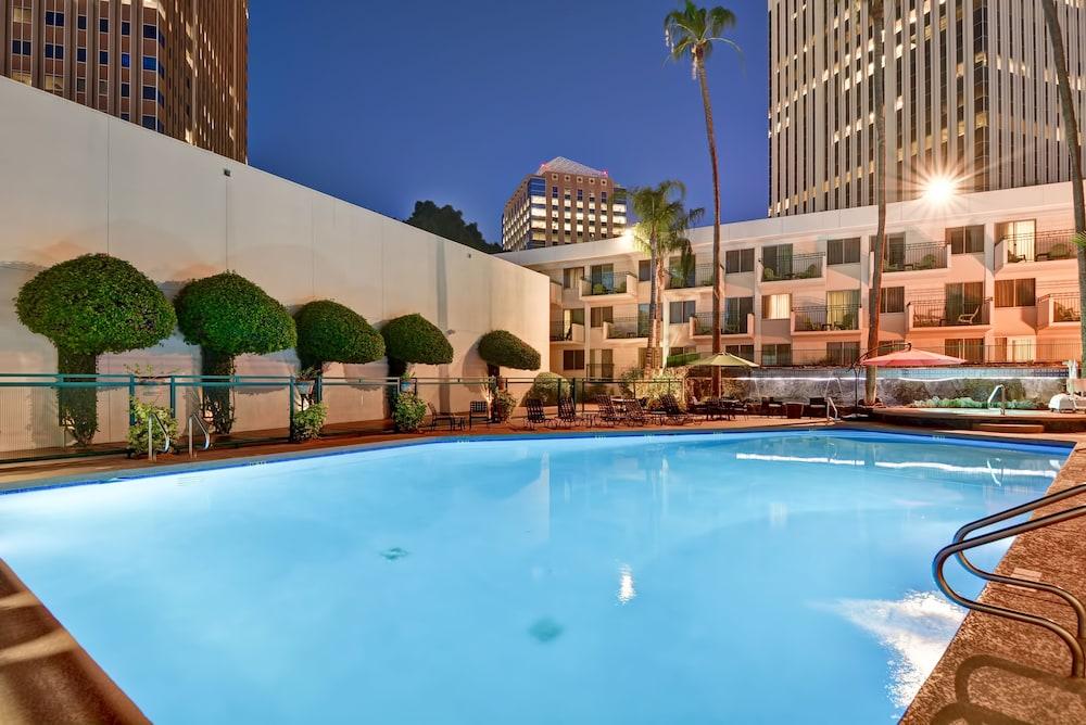 Hilton Garden Inn Phoenix Midtown Екстер'єр фото