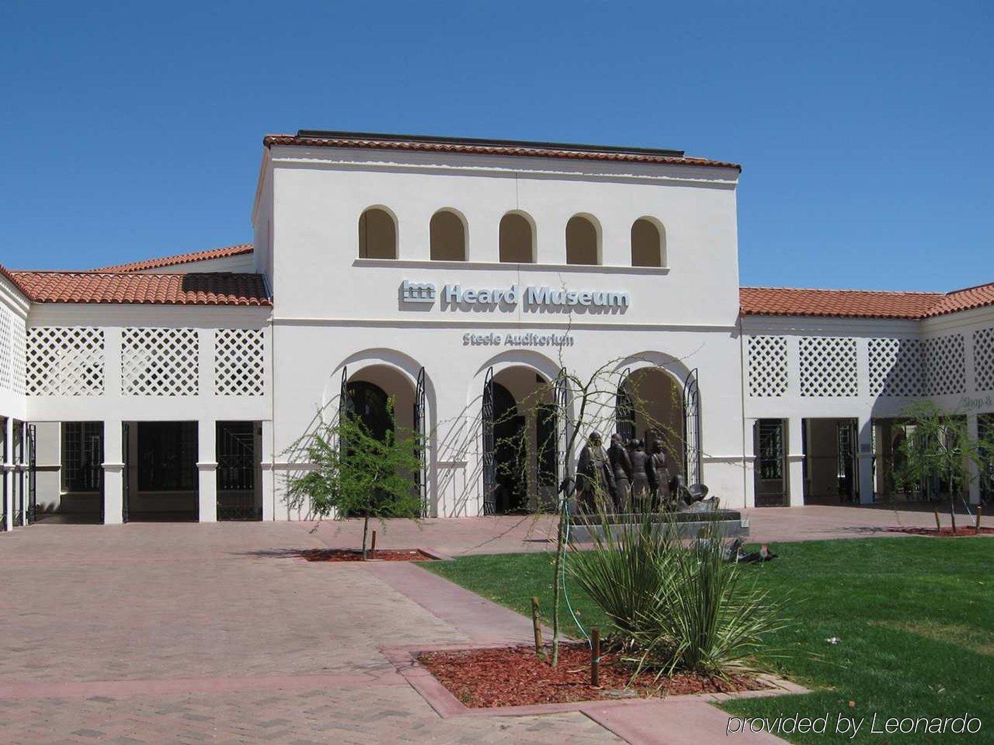 Hilton Garden Inn Phoenix Midtown Екстер'єр фото