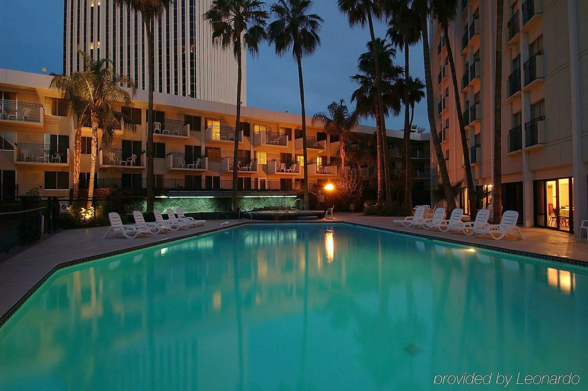 Hilton Garden Inn Phoenix Midtown Екстер'єр фото